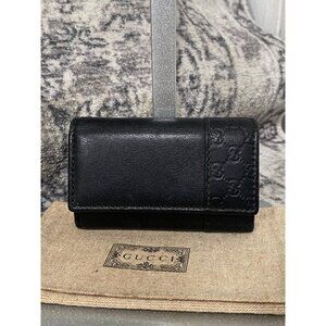 Gucci Guccissima Trifold Leather Key Case in Black
